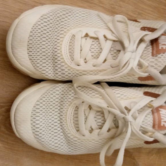 NIke women's Flex Experience size 7 - Picture 4 of 13